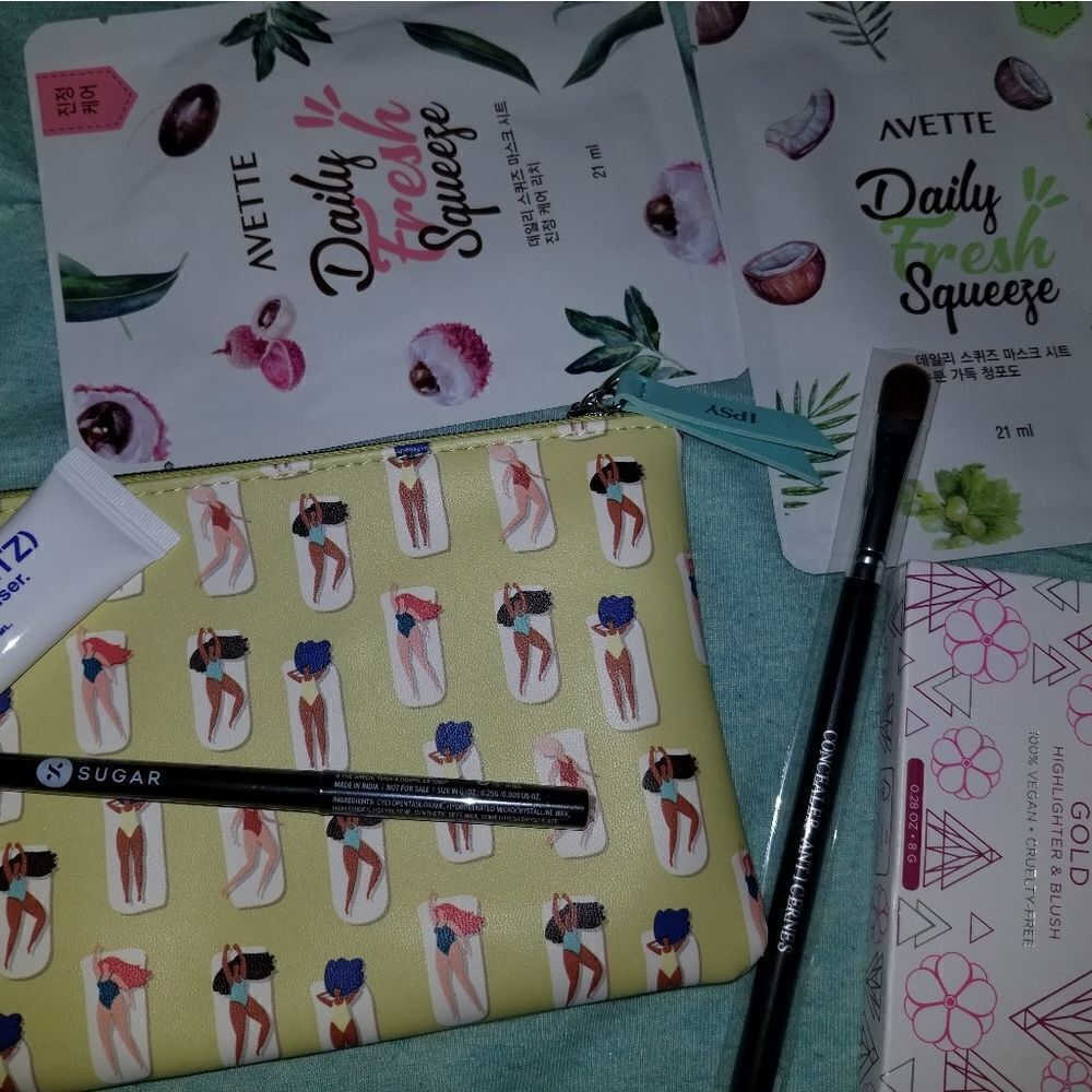 Ipsy randomized bundle - Picture 3 of 15